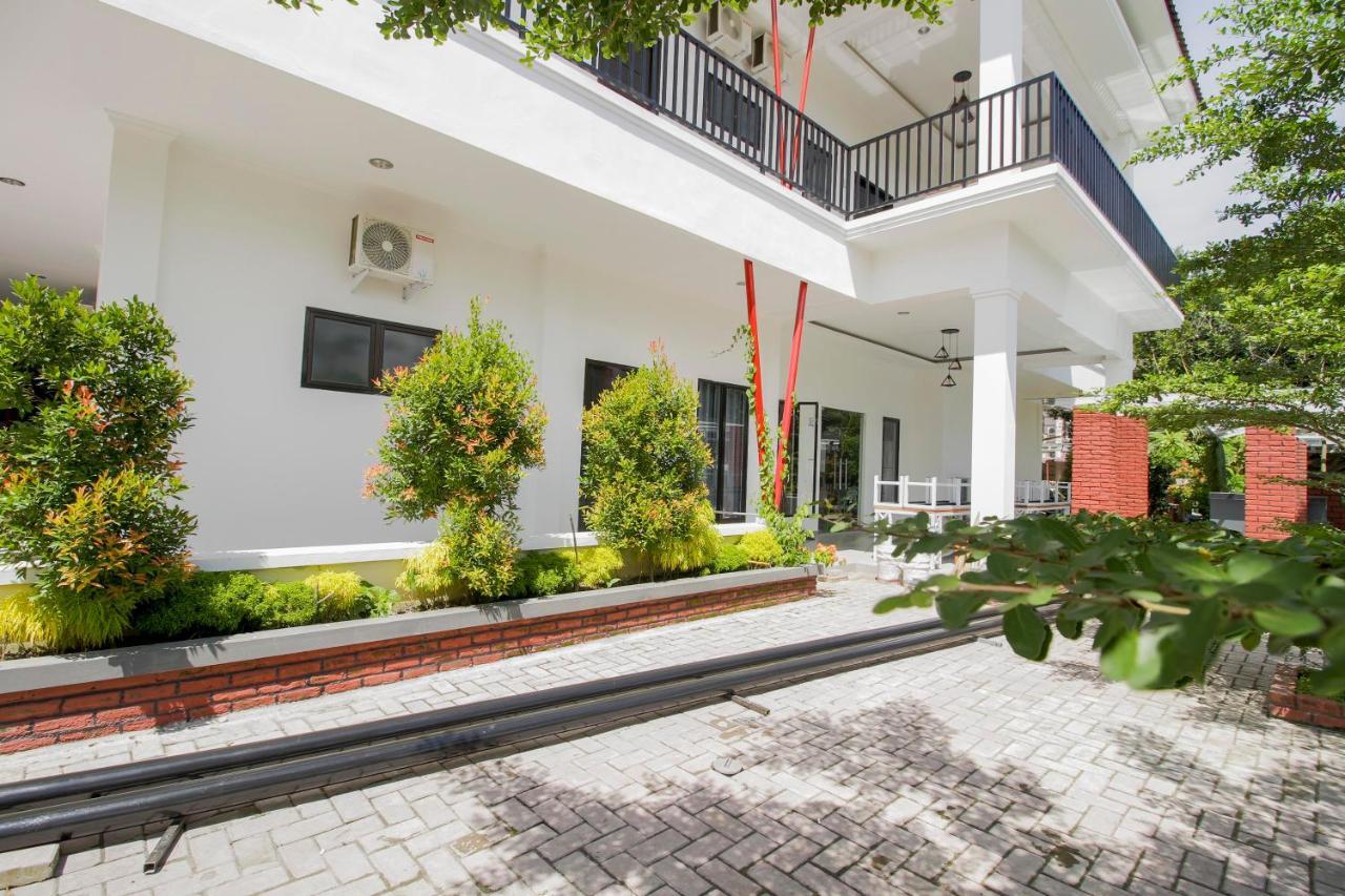 Reddoorz Premium @ Setiabudi Medan Sunggal Экстерьер фото